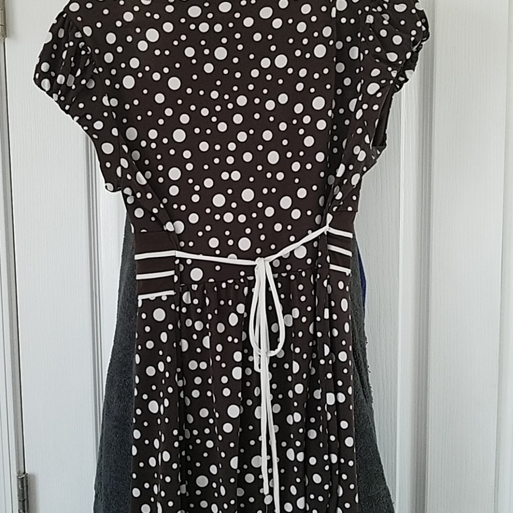 Ladies top - Picture 2 of 3